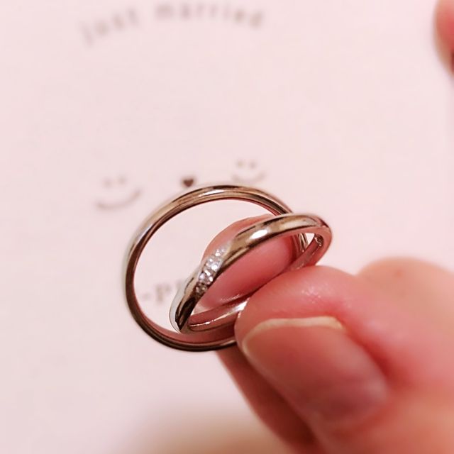 【アイプリモ(I-PRIMO)の口コミ】 石の入り方が気に入りました。石を入れてある部分の幅を狭めにしてあって…