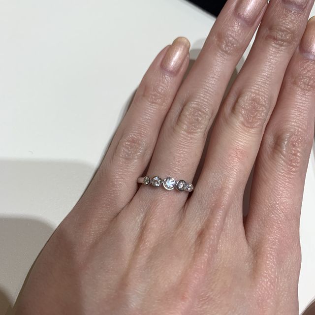 【BRILLIANCE+(ブリリアンスプラス)の口コミ】 beamsとのコラボレーションの商品です。ダイヤモンドが合計0.29カラットあ…