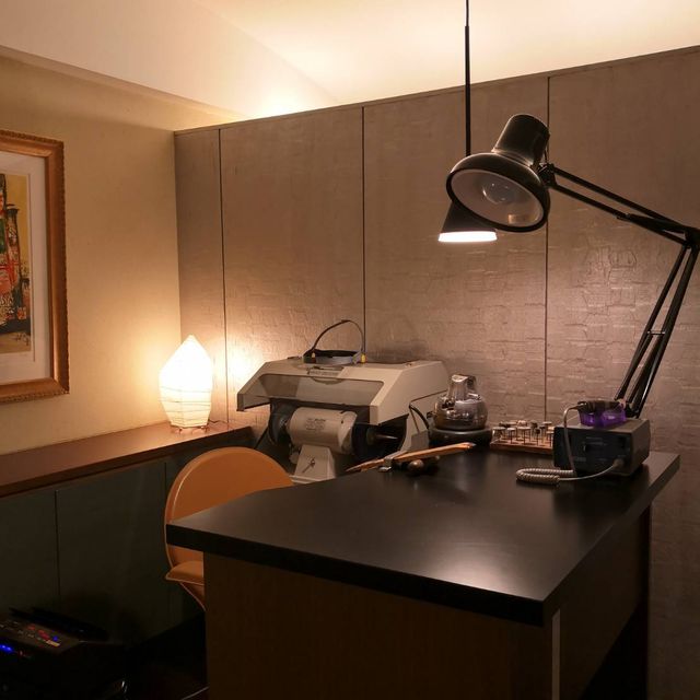 【入倉康ジュエリー工房の口コミ】 吉祥寺で結婚指輪を探しており、こちらの工房様に作っていただきました。
…