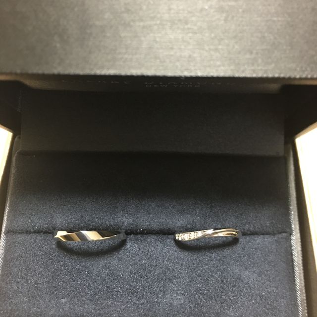 【ラザール ダイヤモンド(LAZARE DIAMOND)の口コミ】 男性用のモントークは、彼が当初からつけ心地とデザインに一目惚れで、他…