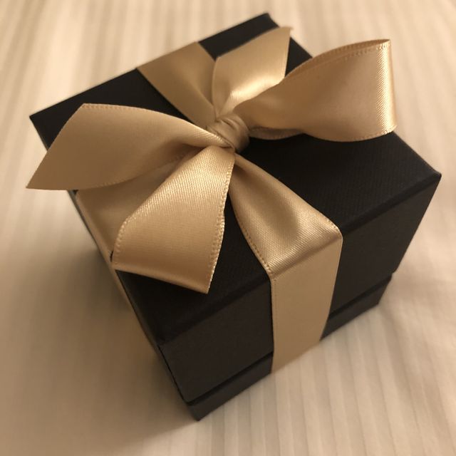 【ラザール ダイヤモンド(LAZARE DIAMOND)の口コミ】 とにかく、ギラギラで一目惚れしました。
ずっと憧れの真ん中に一つの王道…