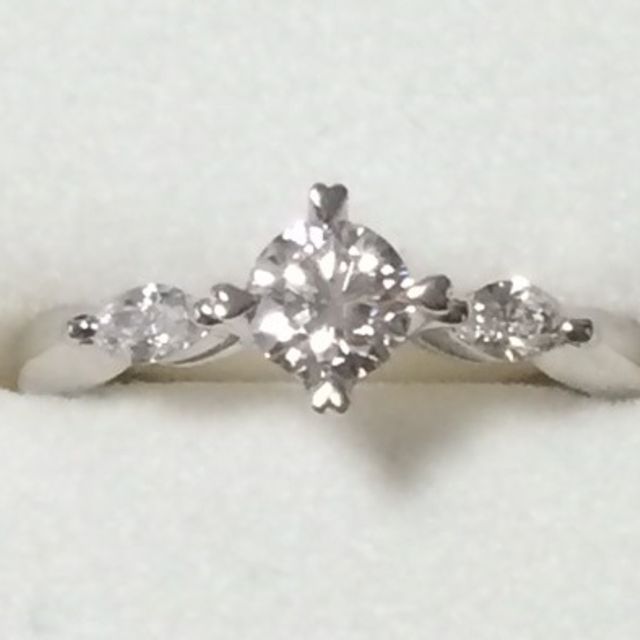 【アイプリモ(I-PRIMO)の口コミ】 指輪のカットはEXCELLENTをお願いしたのでお値段が少々高めにはなりました…