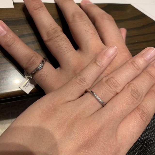 【ケイウノ ブライダル(K.UNO BRIDAL)の口コミ】 男性:指輪サイズ18 Vデザイン
女性:指輪サイズ6 ストレートタイプ

こちら…