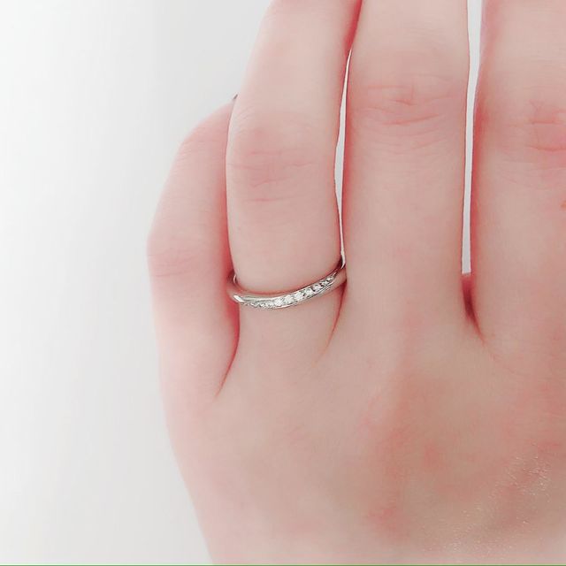 【アイプリモ(I-PRIMO)の口コミ】 結婚指輪は日常生活でつけるのでダイヤがついていないものを探していまし…