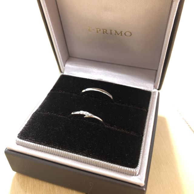 【アイプリモ(I-PRIMO)の口コミ】 シンプルで可愛いデザインが良かった。石の付け方も、外に出っ張っている…