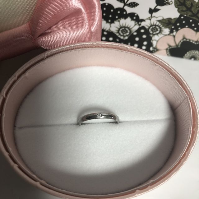 【insembre(インセンブレ)の口コミ】 毎日ずっと着けていられるシンプルなものにしたかったので、甲丸リングで…