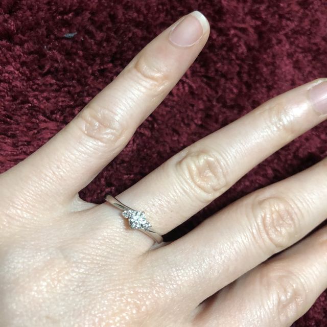 【アイプリモ(I-PRIMO)の口コミ】 私は彼のセンスで指輪をプレゼントして頂きました。
指輪を見た瞬間とても…