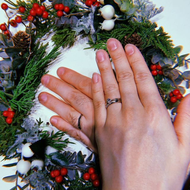 【ラザール ダイヤモンド(LAZARE DIAMOND)の口コミ】 婚約指輪と結婚指輪の重ね付けを考えていたため、ラザール ダイアモンドで…