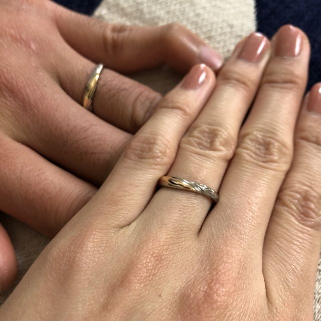 【PRIVATE BEACH(プライベートビーチ)の口コミ】 シンプルなものは好みでないけど、派手すぎるデザインは結婚指輪には合わ…