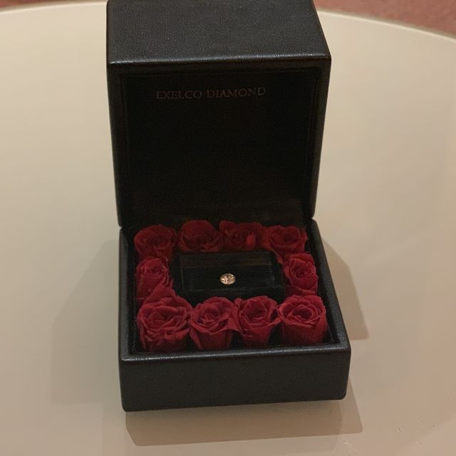 【エクセルコダイヤモンド(EXELCO DIAMOND)の口コミ】 ダイヤモンドの輝きが本当に綺麗で、婚約指輪を見に行った時から心を奪わ…