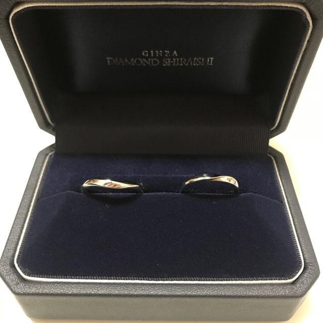 【銀座ダイヤモンドシライシの口コミ】 結婚指輪は夫婦2人で同じモチーフのものを購入するイメージでしたが、別々…