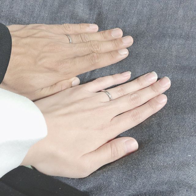 【PILOT BRIDAL(パイロットブライダル)の口コミ】 男女ペアの両方のデザインがドタイプで即決しました。付け心地も良く、強…