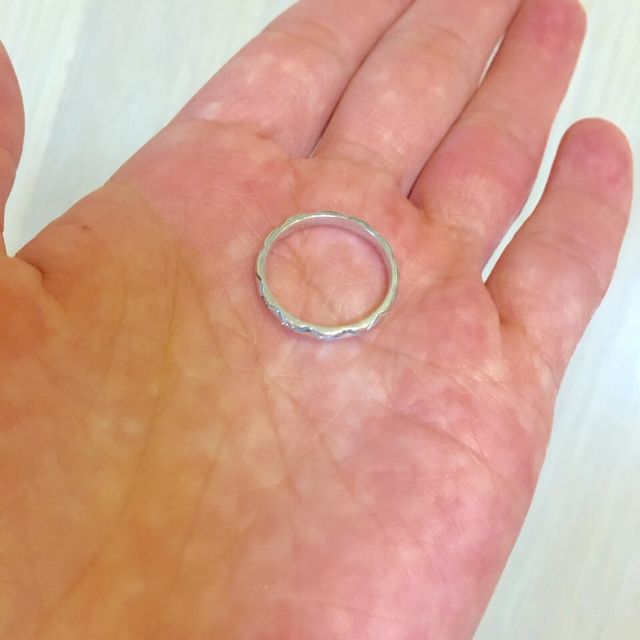 【シャネル(CHANEL)の口コミ】 ３つのダイヤが意外と目立つのがポイントです。単品で付けてもいいのです…