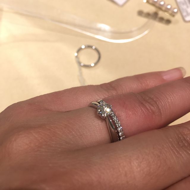 【MIKIMOTO(ミキモト)の口コミ】 しっかりした作り、幅広いデザインと、石のグレードや大きさからお好みの…