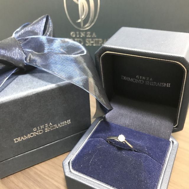 【銀座ダイヤモンドシライシの口コミ】 彼と2人で来店しました。
担当さんが「予算、デザイン、原石の大きさ、指…