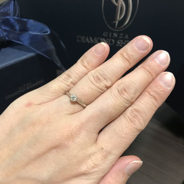 【銀座ダイヤモンドシライシの口コミ】 彼と2人で来店しました。
担当さんが「予算、デザイン、原石の大きさ、指…