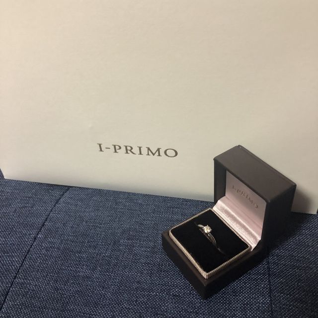 【アイプリモ(I-PRIMO)の口コミ】 旦那さんからサプライズプロポーズでI-PRIMOさんの婚約指輪を頂きました。…