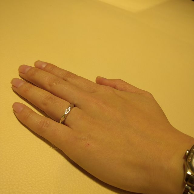 【ブシュロン(BOUCHERON)の口コミ】 まずデザインに惹かれました！ダイヤなしとダイヤ付きと迷って両方試着さ…