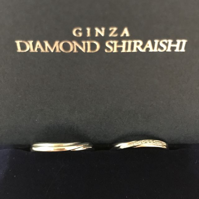 【銀座ダイヤモンドシライシの口コミ】 男性用の指輪はシンプルすぎず、かと言って派手すぎないスマートなデザイ…