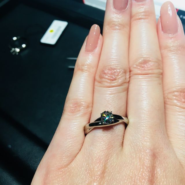 【ラザール ダイヤモンド(LAZARE DIAMOND)の口コミ】 元々デザイン重視で、オシャレで人と一味違うもので探して国内メーカーを…