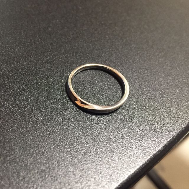 【4℃ BRIDAL(ヨンドシーブライダル)の口コミ】 まずは4℃での購入を悩んでいました。
ティファニーにするべきか、それとも…