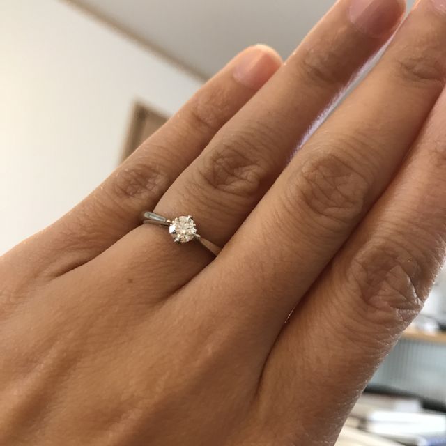 【アイプリモ(I-PRIMO)の口コミ】 国際基準のダイヤモンドがついた指輪を購入しようとしていました。the Bee…