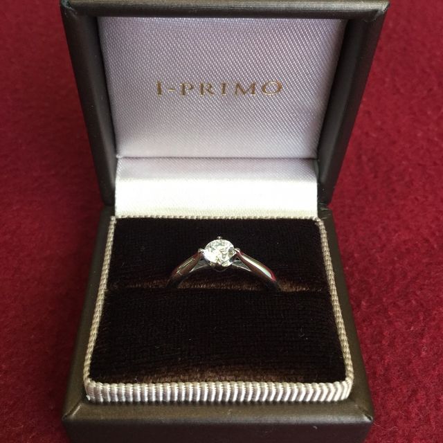 【アイプリモ(I-PRIMO)の口コミ】 国際基準のダイヤモンドがついた指輪を購入しようとしていました。the Bee…