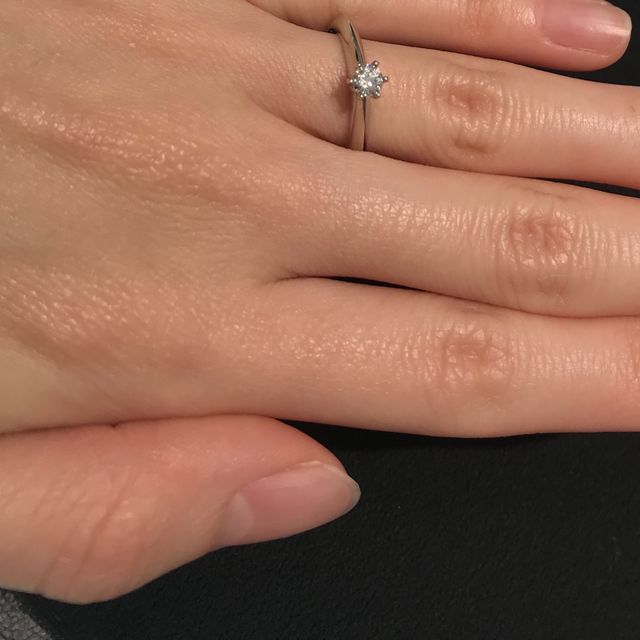 【ティファニー(Tiffany & Co.)の口コミ】 リングにも石にも高さがあるので、高級な感じがします。大人っぽい・キレ…