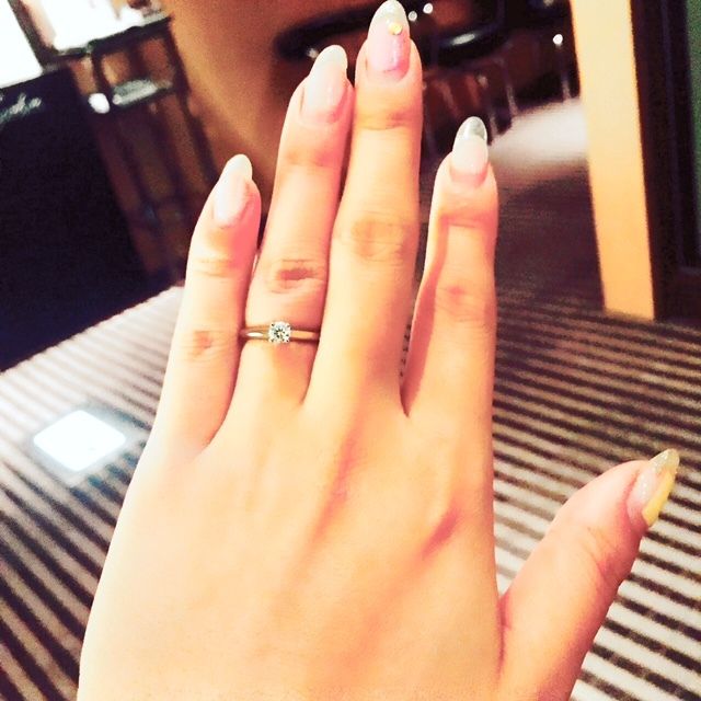 【カルティエ(Cartier)の口コミ】 シンプルで使いやすいデザイン。
且つ美しいダイヤモンドのカッティング、…