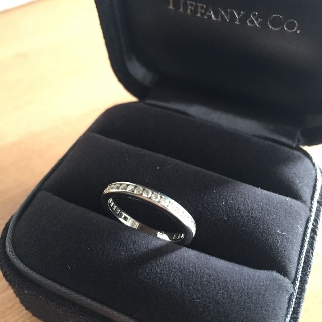 【ティファニー(Tiffany & Co.)の口コミ】 一生に一度の購入なので、とても悩みました。
最初から決めていた事が２点…