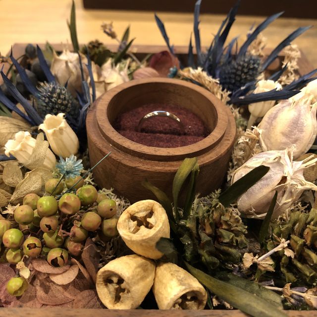 【鎌倉彫金工房の口コミ】 相手が指輪のブランドに特にこだわりがなかったので、市販のものより思い…