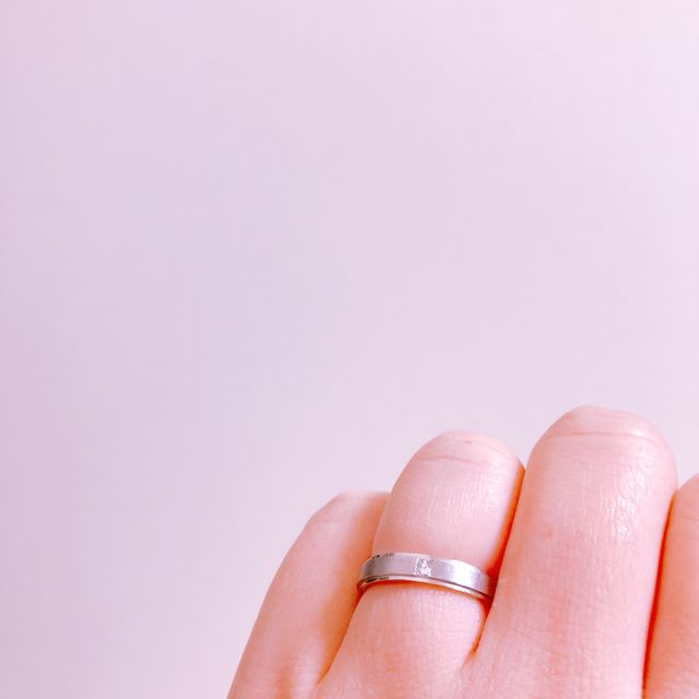 【CHRISTIAN BAUER(クリスチャンバウアー)の口コミ】 キリッとしたストレートのデザインがかっこよく、甘すぎない雰囲気が好み…