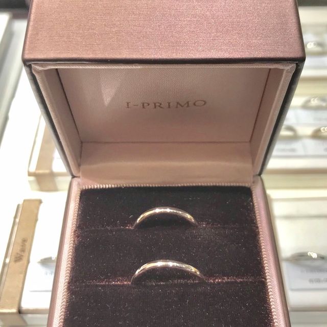 【アイプリモ(I-PRIMO)の口コミ】 指輪を決めるにあたっての優先順位は、着け心地と予算でした。
シンプルな…