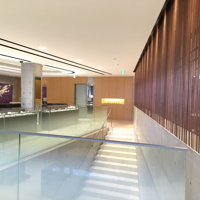 【俄(にわか)の口コミ】 俄の指輪には、指輪の商品名とその商品が生まれた背景やストーリーがあり…