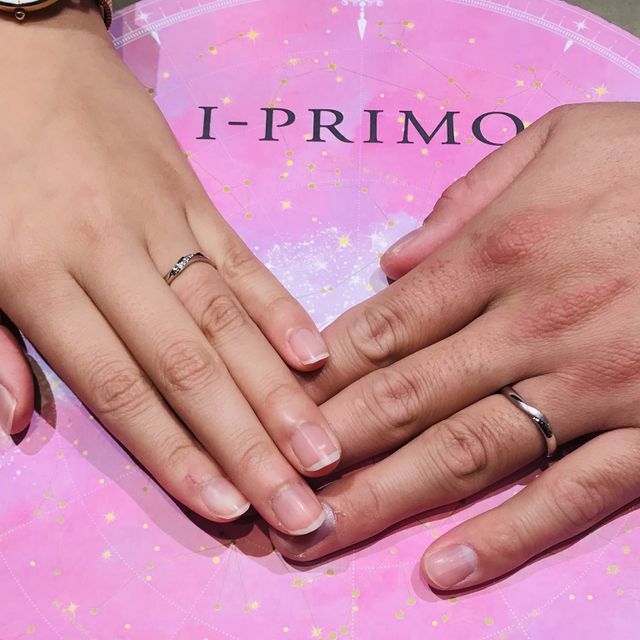 【アイプリモ(I-PRIMO)の口コミ】 色々なデザインがある中で私はカーブの入った指輪が気にいりました。カー…