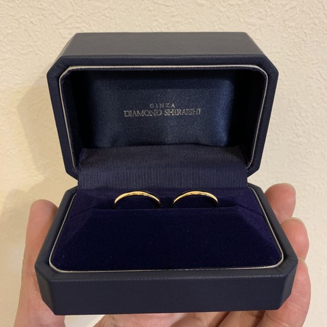 【銀座ダイヤモンドシライシの口コミ】 指輪のデザインはお互いシンプルなものが良かったので、リングのみのもの…