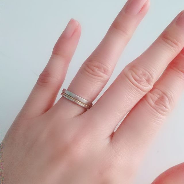 【AMOUR AMULET(アムール・アミュレット)の口コミ】 最初から太めのデザインを希望していました。丸みを帯びたものや、カーブ…