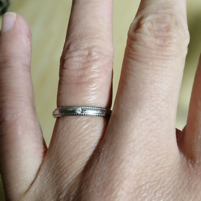 【STAR JEWELRY(スタージュエリー)の口コミ】 結婚指輪を購入する際、毎日身に着けるものだから、「シンプルで着けやす…