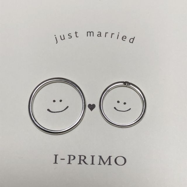 【アイプリモ(I-PRIMO)の口コミ】 お互いにあまり派手なデザインのものは好みでなかったため、シンプルなデ…