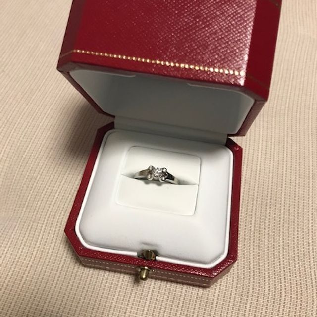 【カルティエ(Cartier)の口コミ】 バレリーナという名前と可愛いデザインに惹かれました。ダイヤがしっかり…
