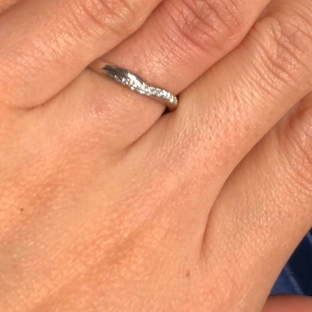 【銀座ダイヤモンドシライシの口コミ】 着け心地が良く、デザインも派手すぎない。
メンテナンスも永久保証付いて…