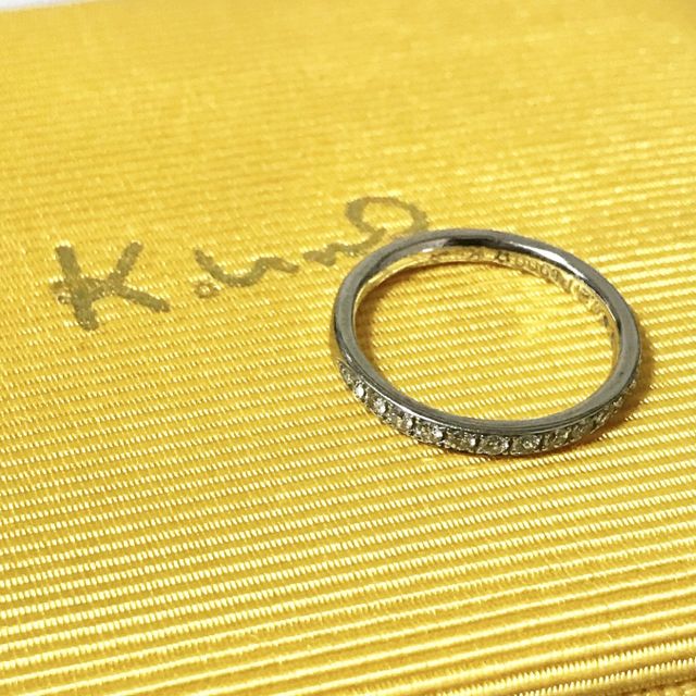 【ケイウノ ブライダル(K.UNO BRIDAL)の口コミ】 【デザイン】
キラキラ輝く指輪にしたかったけど、仕事時や冠婚葬祭時に付…