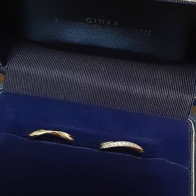 【銀座ダイヤモンドシライシの口コミ】 同ブランドで婚約指輪を購入していたので、結婚指輪もそろえたいという妻…