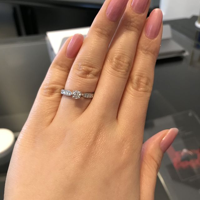 【エクセルコダイヤモンド(EXELCO DIAMOND)の口コミ】 まずはダイヤモンドの質で決めました。エクセルコダイヤモンドさんは直接…