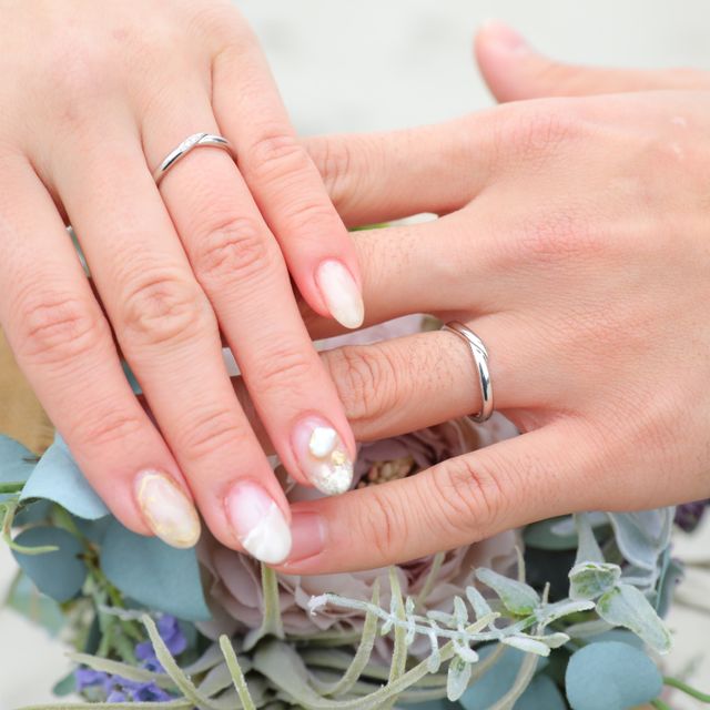 【アイプリモ(I-PRIMO)の口コミ】 婚約指輪もアイプリモさんのリングをいただいて、以前から重ね付けしたい…