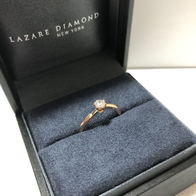 【ラザール ダイヤモンド(LAZARE DIAMOND)の口コミ】 婚約指輪はソリテールタイプのピンクゴールドと決めていて、他のブランド…