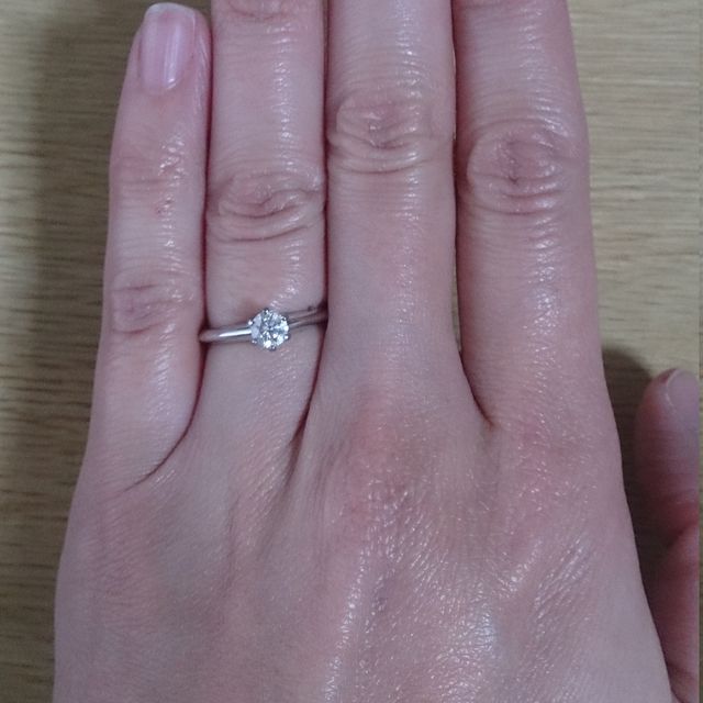【ティファニー(Tiffany & Co.)の口コミ】 婚約指輪のイメージがティファニーだったので、ブランドは迷うことなく決…