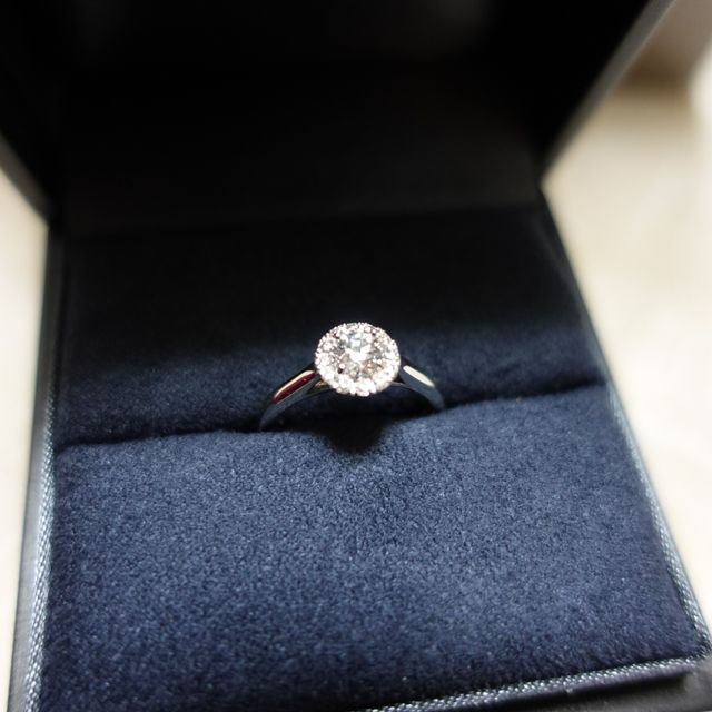 【ラザール ダイヤモンド(LAZARE DIAMOND)の口コミ】 ネットに探していたときにデザインに一目惚れしました。その後予約なしで…