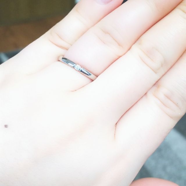 【アイプリモ(I-PRIMO)の口コミ】 シンプルかつダイヤの存在感もきちんと残っているデザインが気に入ってこ…