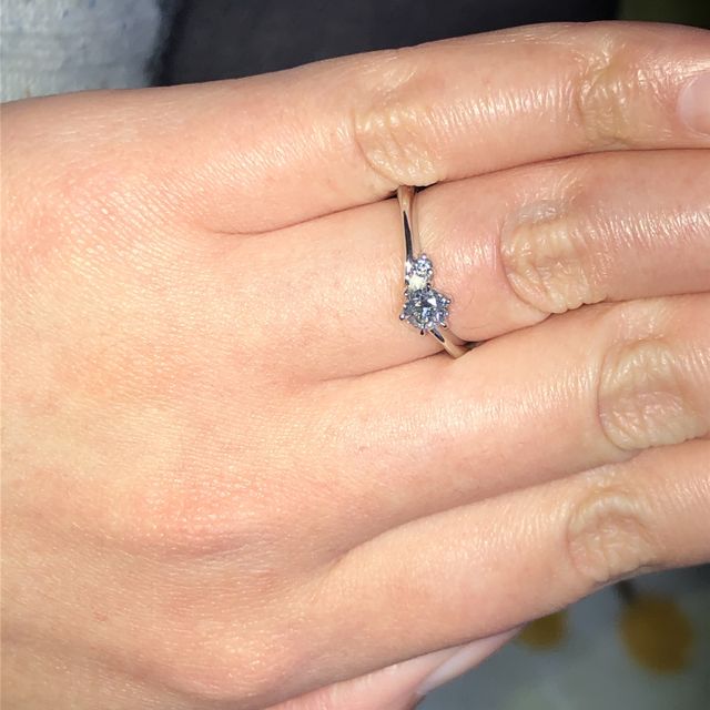 【宝寿堂(ほうじゅどう)の口コミ】 デザインやダイヤモンドのグレードについて詳細に担当者の方がお話しして…